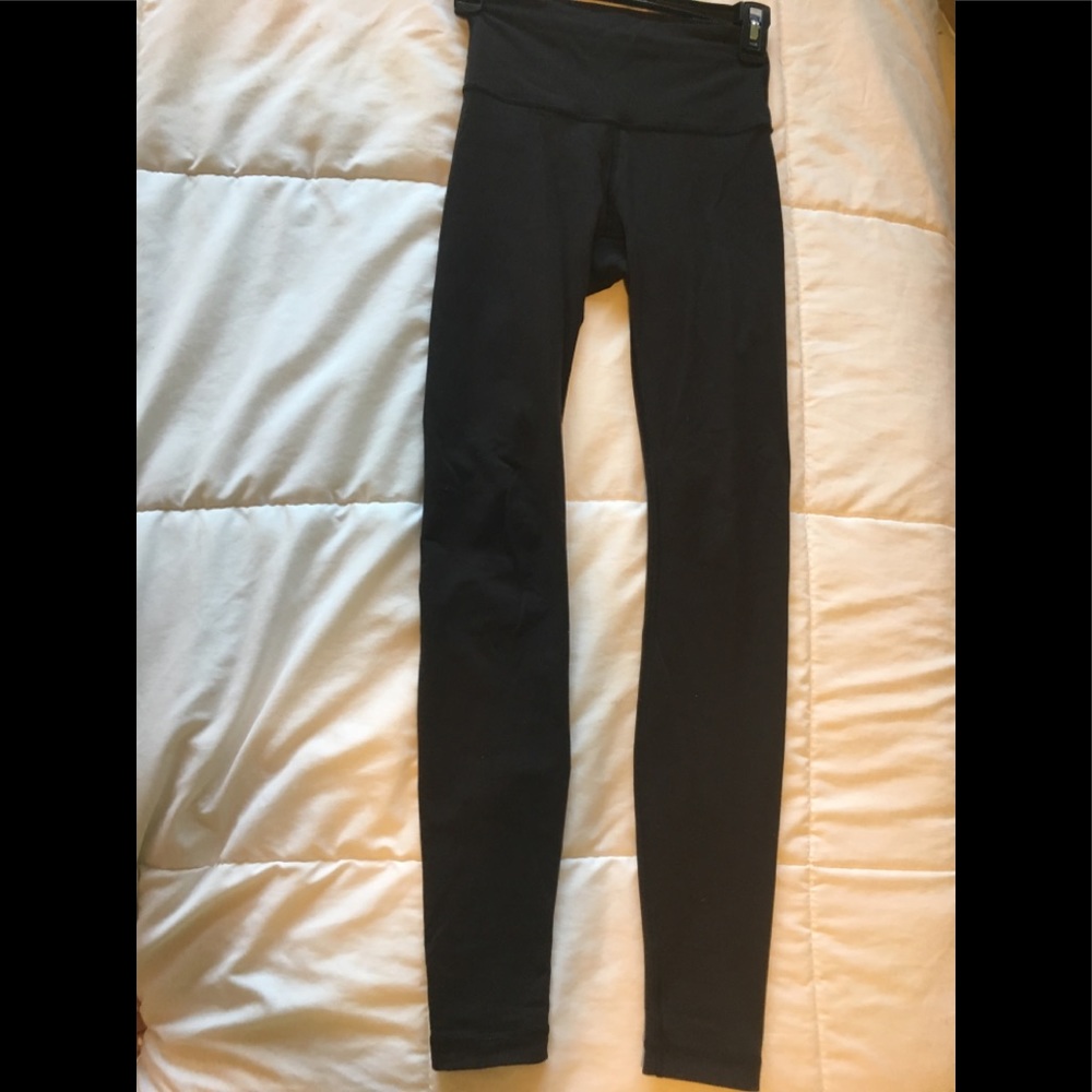 Lululemon Wunder Under HR tight(OFFERS WELCOME♥️)